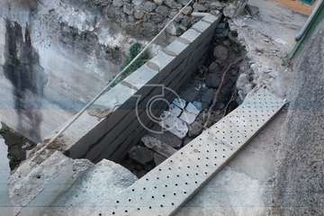 Trabajos de arreglo de la tapia/TA.